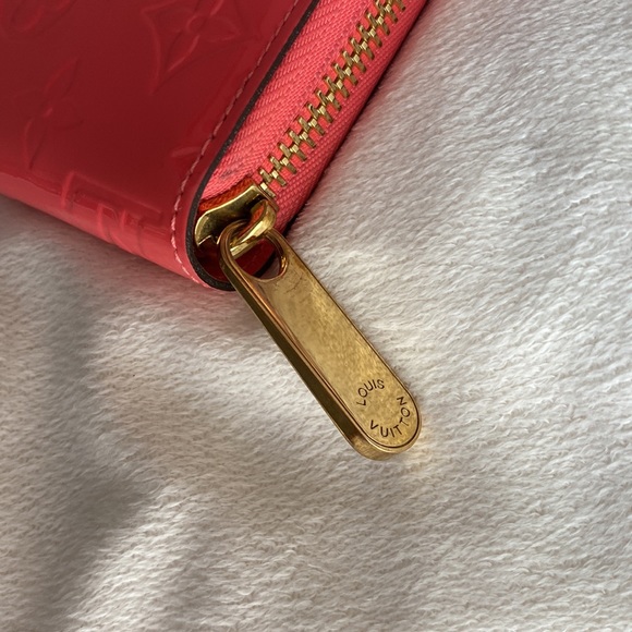 AUTHENTIC Louis Vuitton wallet - Picture 7 of 14